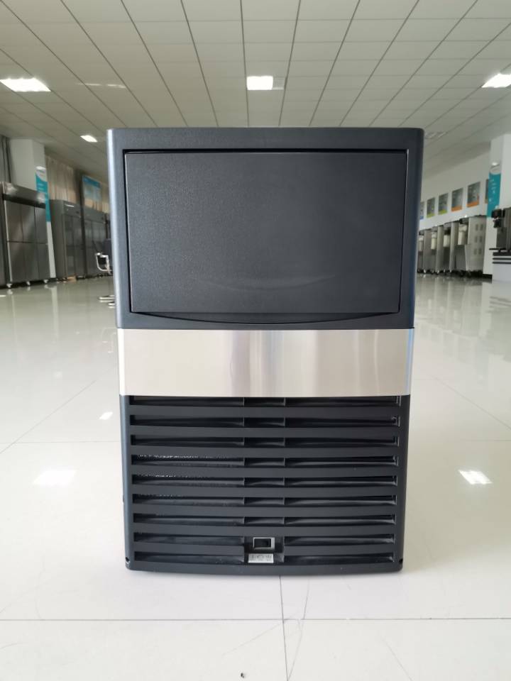 Commercial Ice Cube Maker